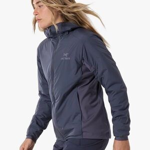 Arc'teryx Women's Atom LT Hooded Jacket - NAVY and Purple MED